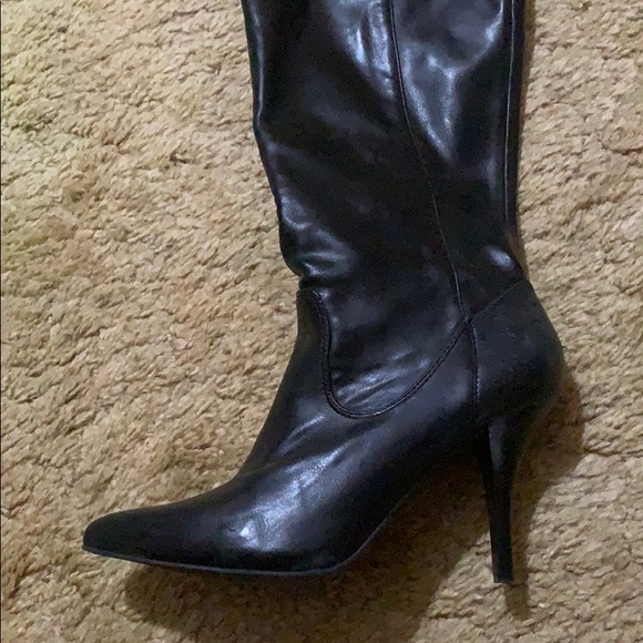 Boots - Picture 1 of 2